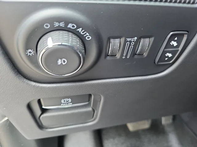 Used 2023 Gray Jeep Series III image 29