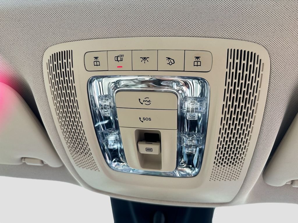 Used 2023 Galaxy Blue Metallic Mercedes-Benz GLB 250 image 36