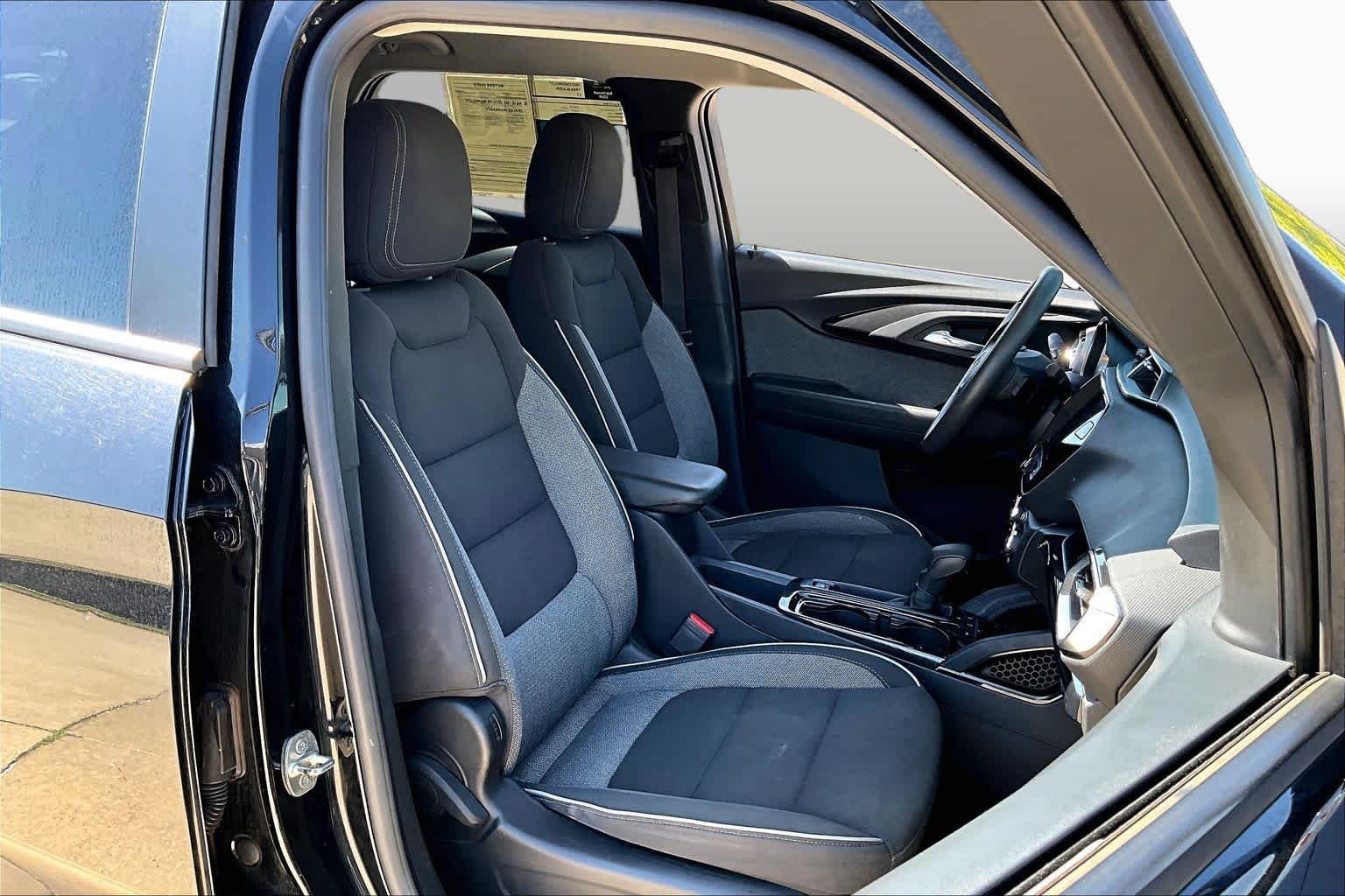 Used 2023 Mosaic Black Metallic Chevrolet LT image 9