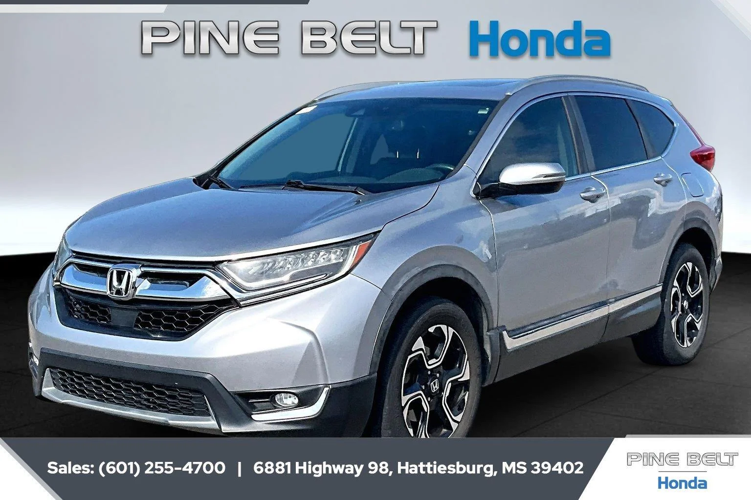 Used 2018 Lunar Silver Metallic Honda Touring image 1