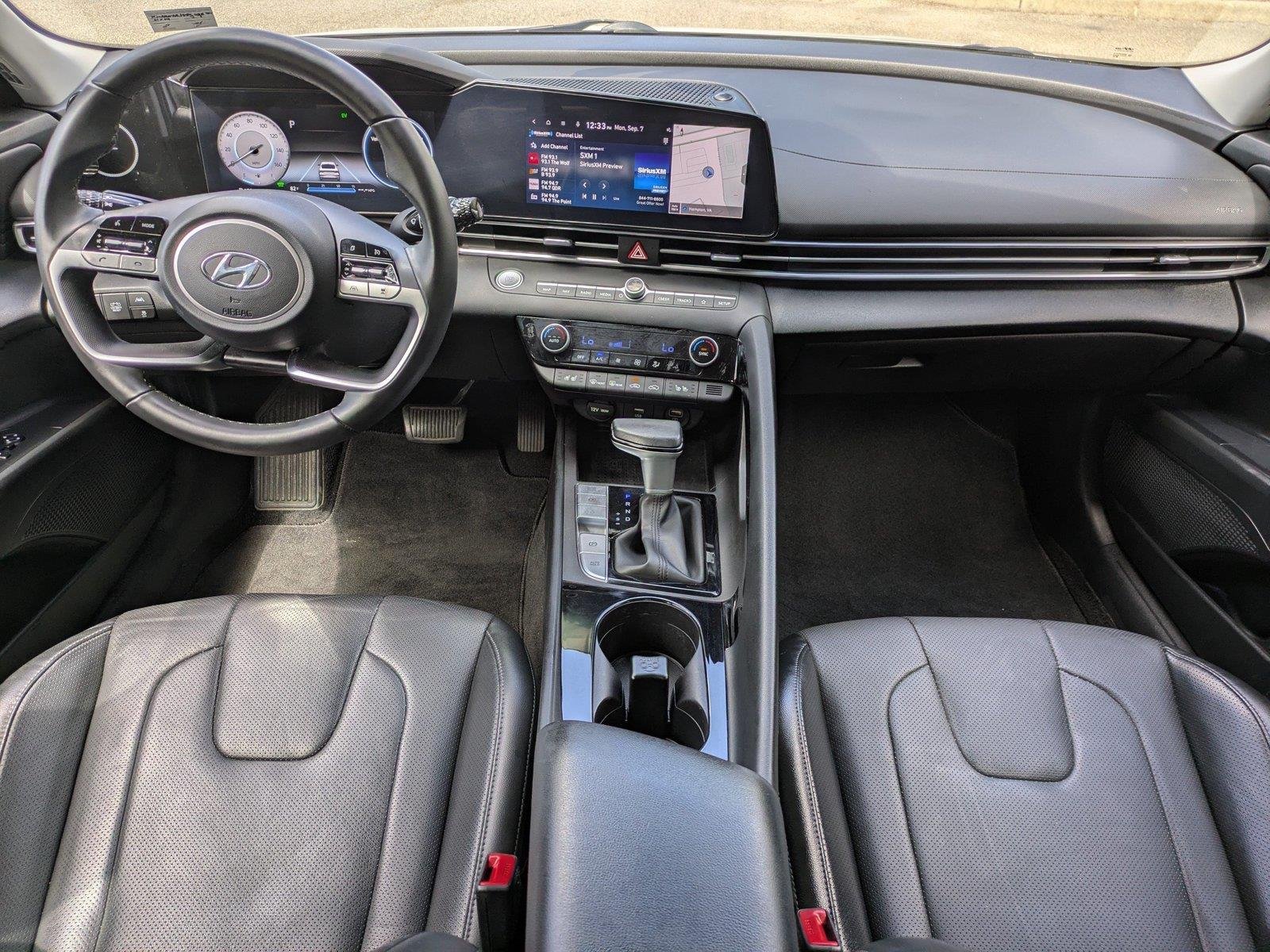 Used 2023 Lunar White Hyundai Limited image 14