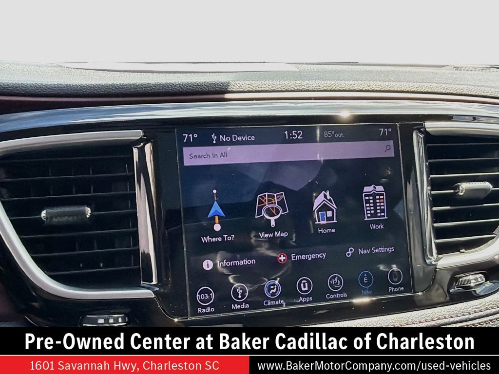 Used 2018 White Chrysler Limited image 16