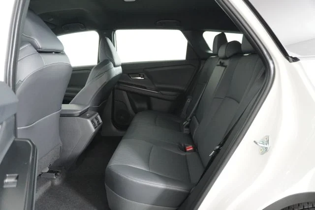 New 2026 CRYSTAL WHITE PEARL Subaru Premium image 22