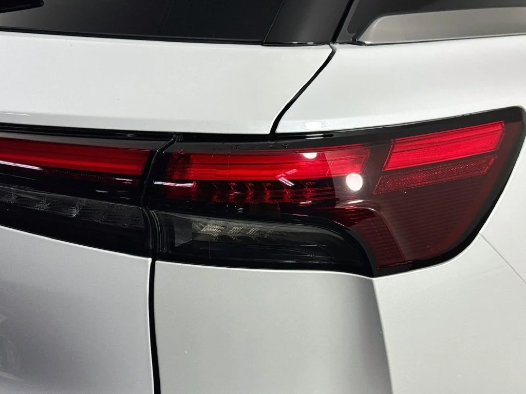 Certified Used 2027 White INFINITI PURE image 37