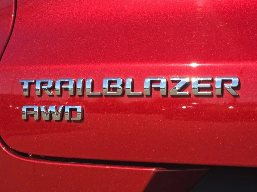 Used 2021 Red Chevrolet LS image 33