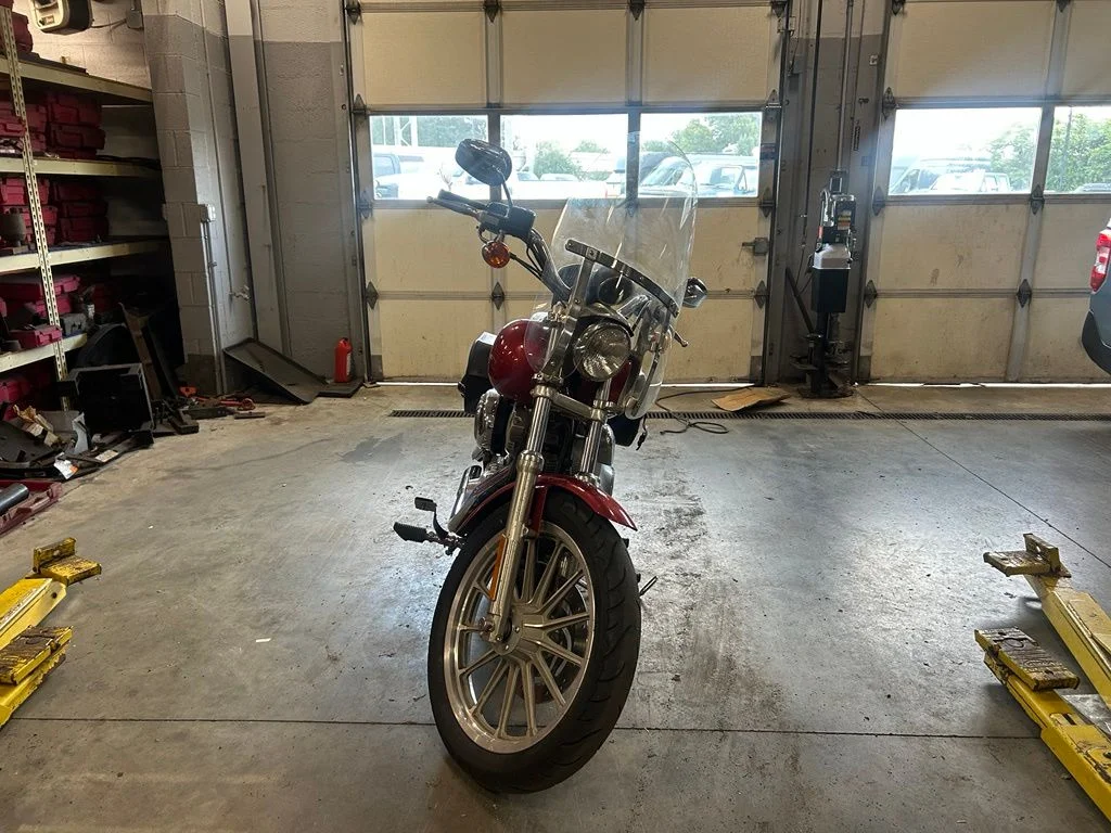 Used 2004 Red Harley-Davidson  image 3