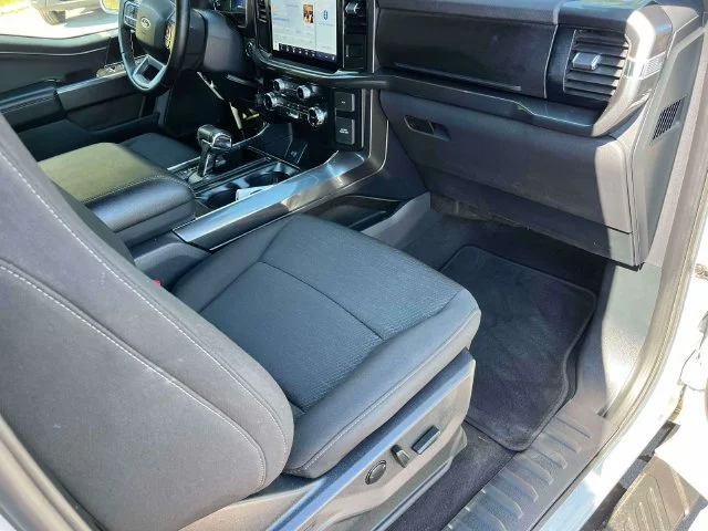 Used 2023 Avalanche Ford XLT image 23
