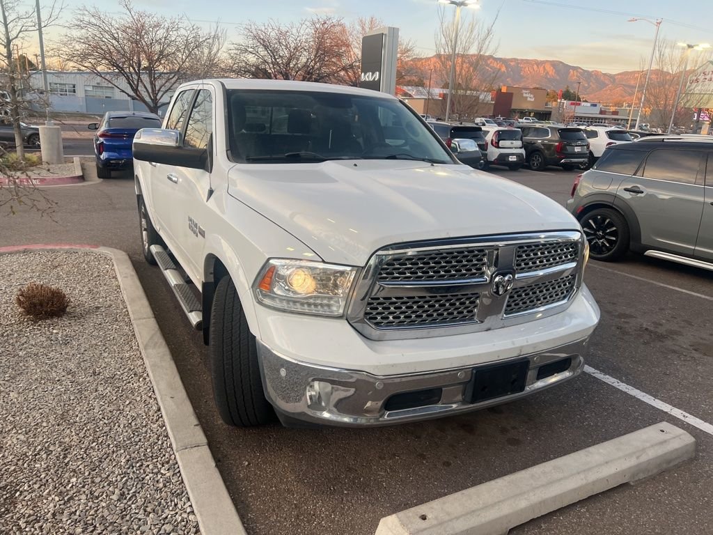 2015 RAM 1500 Laramie Crew Cab 4WD