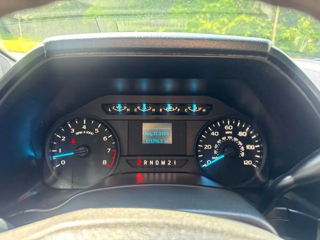 Used 2019 Gray Ford XL image 22