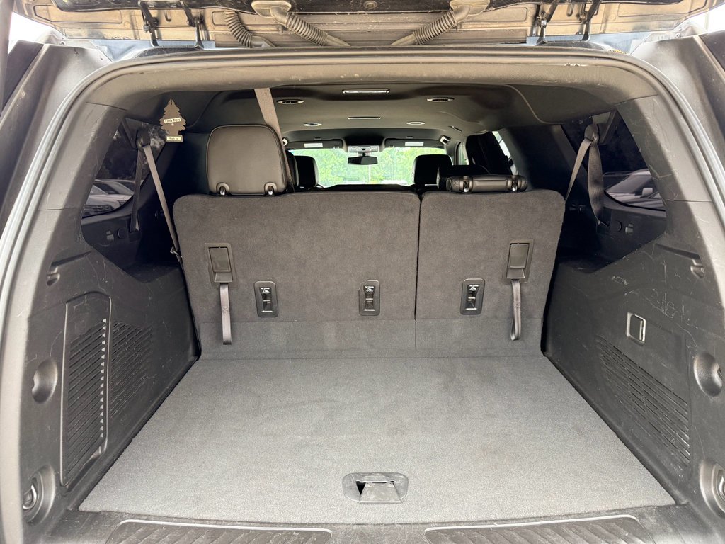 Used 2022 Evergreen Gray Metallic Chevrolet LT image 30