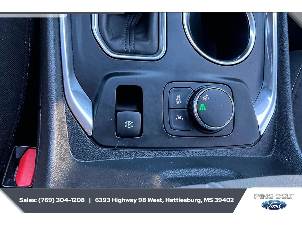 Used 2020 Satin Steel Metallic Chevrolet LT Cloth image 23