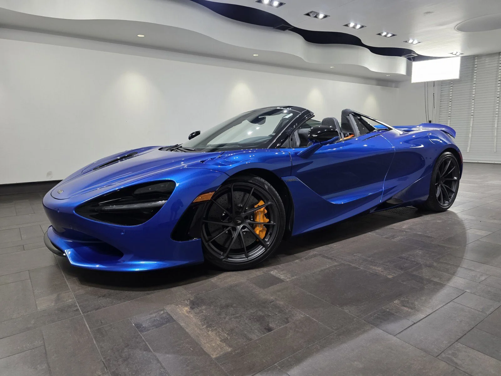 2027 McLaren 750S 4.0 V8 Spider's photo
