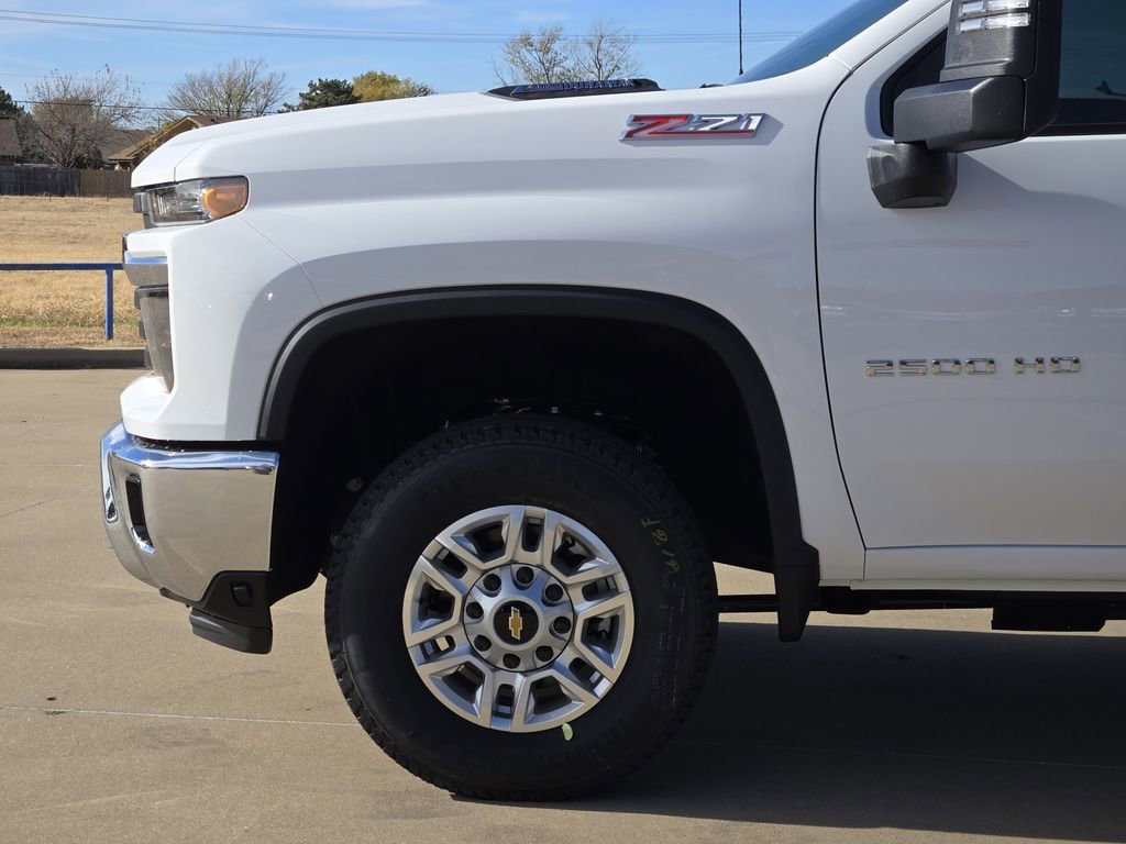 New 2026 Summit White Chevrolet LT image 20