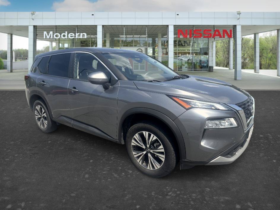 Used 2023 Gun Metallic Nissan SV image 7