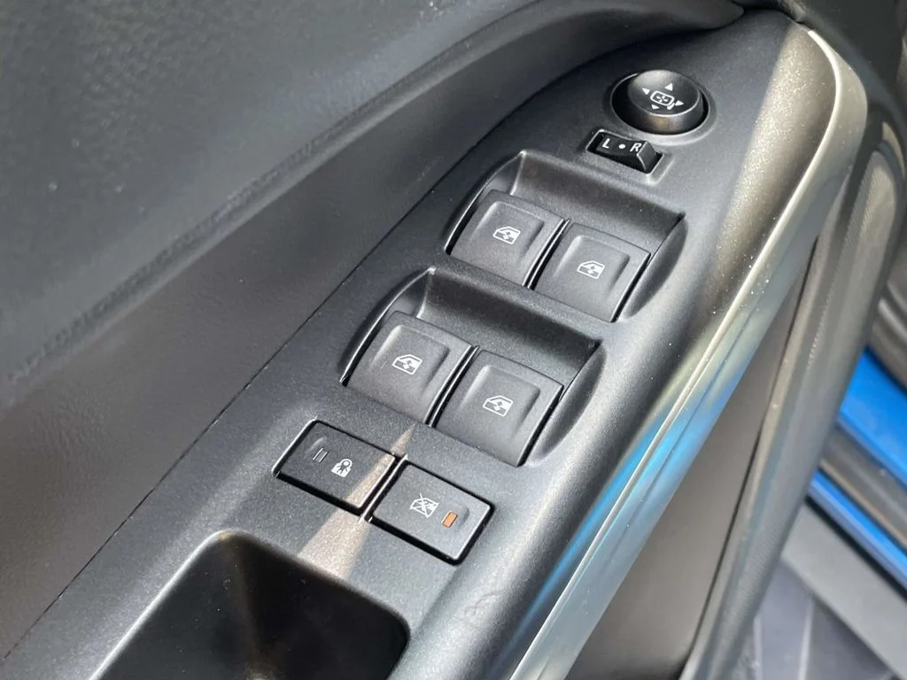 Certified Used 2022 Blue Chevrolet ZR2 image 25