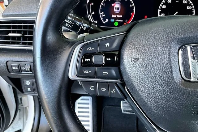 Used 2018  Honda Sport 2.0T image 10