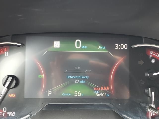 Used 2023 White Toyota LE image 19