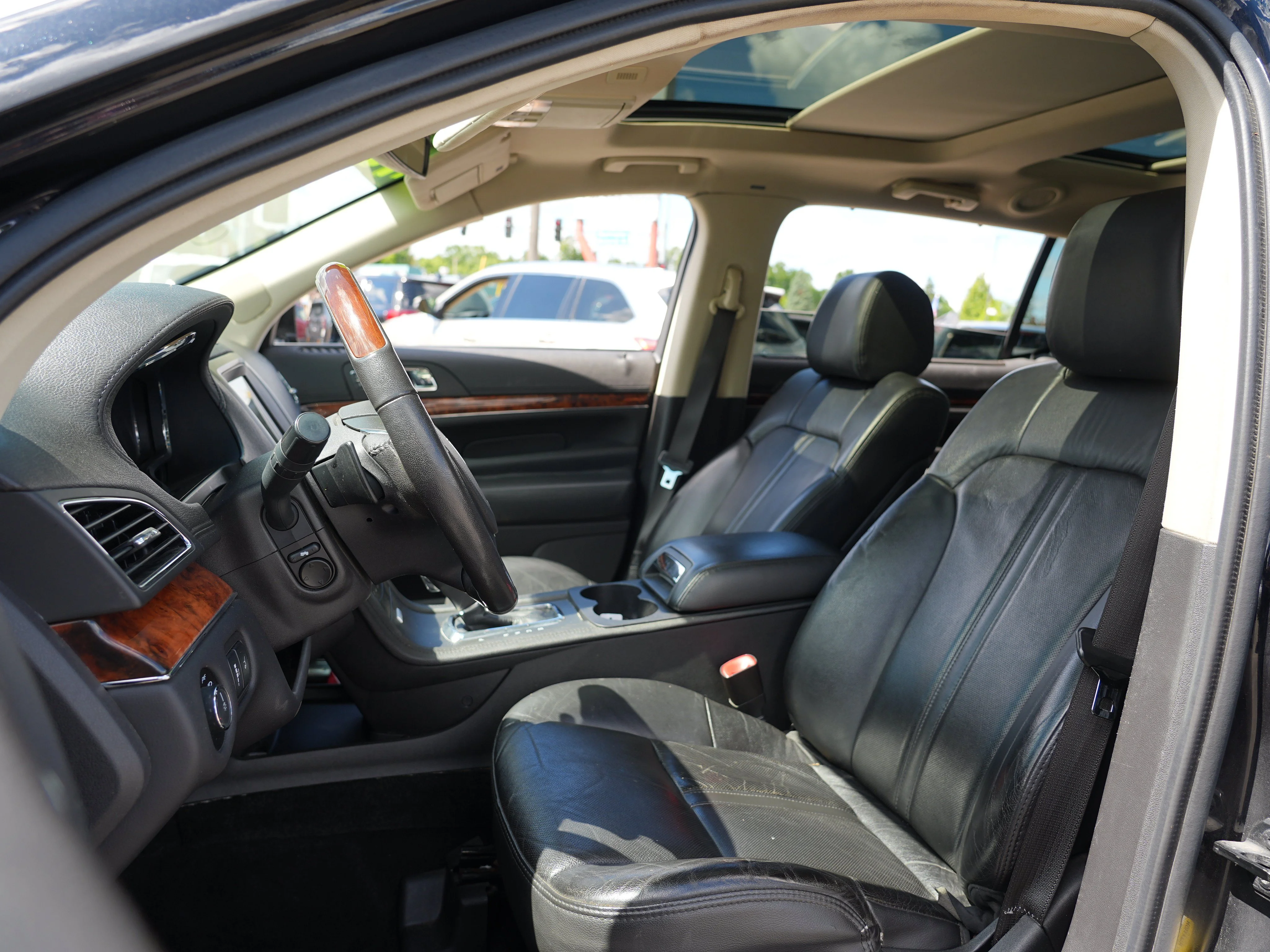 2019 Lincoln MKT Base - Photo 11