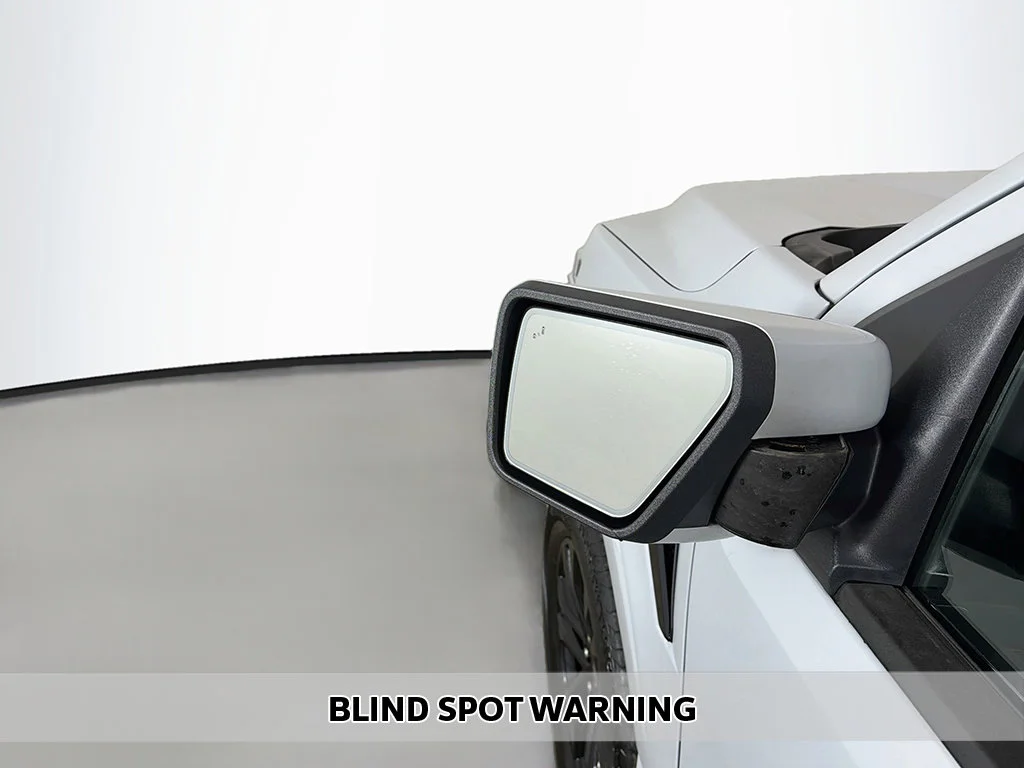Used 2025 Space White Metallic Ford Lariat image 7