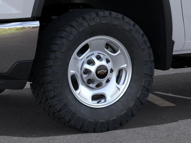New 2026 Summit White Chevrolet WT image 9