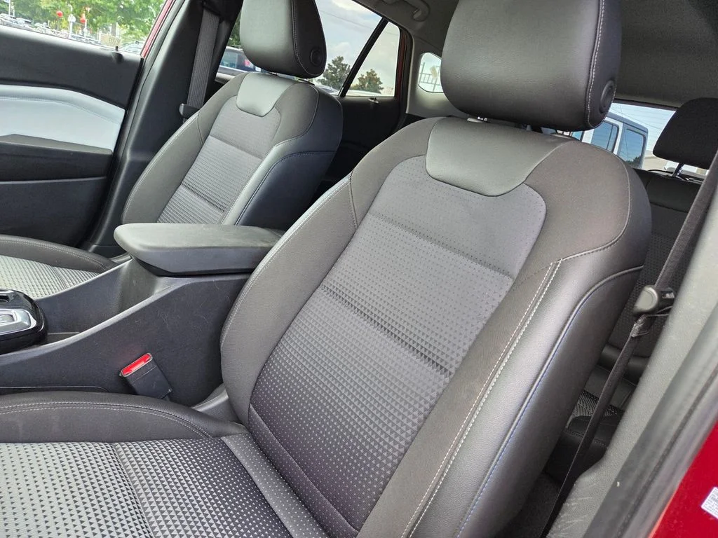 Used 2025 Red Chevrolet LT image 11