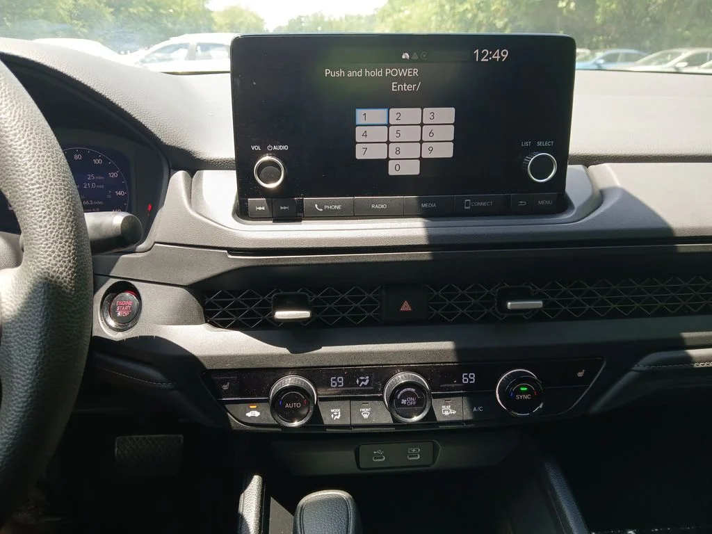 Used 2024 White Honda EX image 18