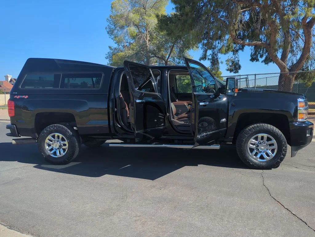 Used 2016 Black Chevrolet High Country image 2