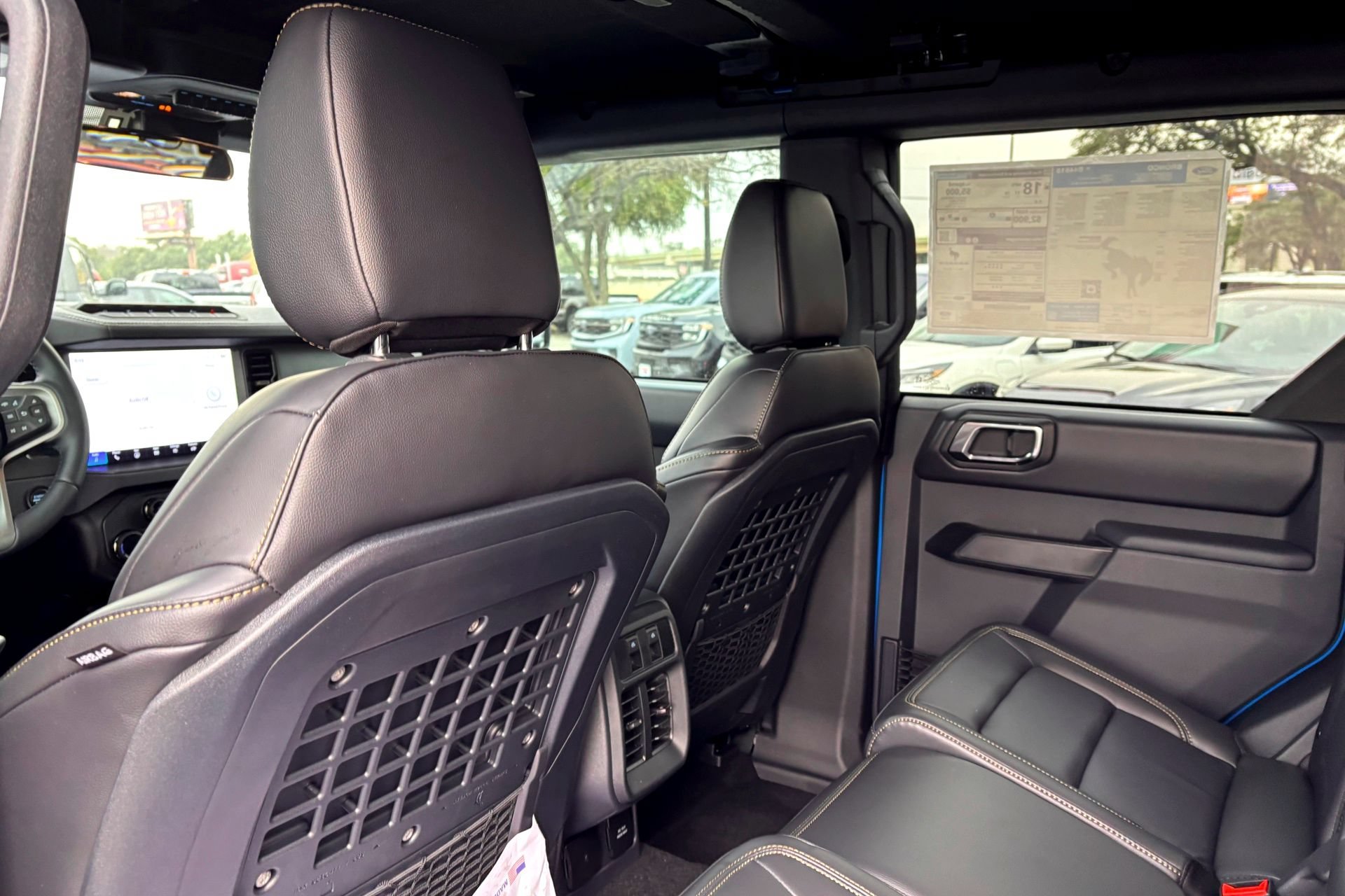 New 2025 Velocity Blue Metallic Ford Badlands image 21