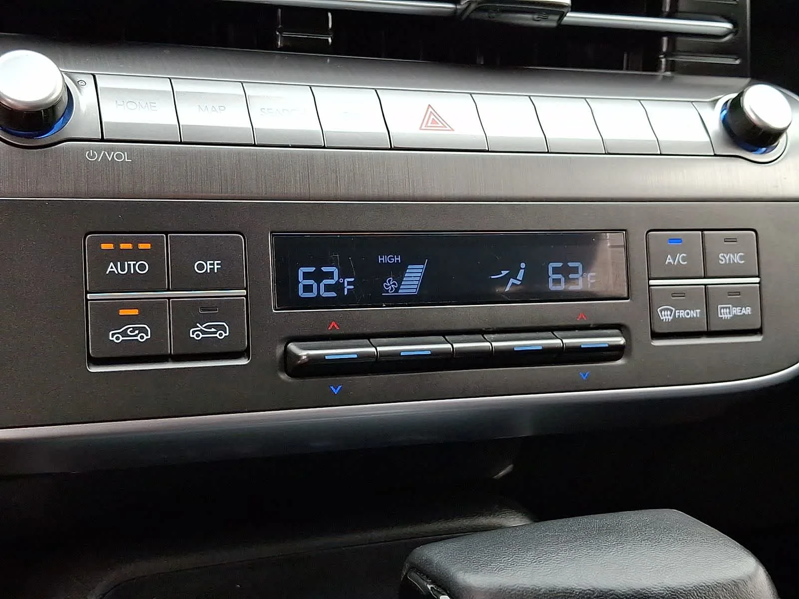 Used 2025 Denim Blue Hyundai SEL image 18