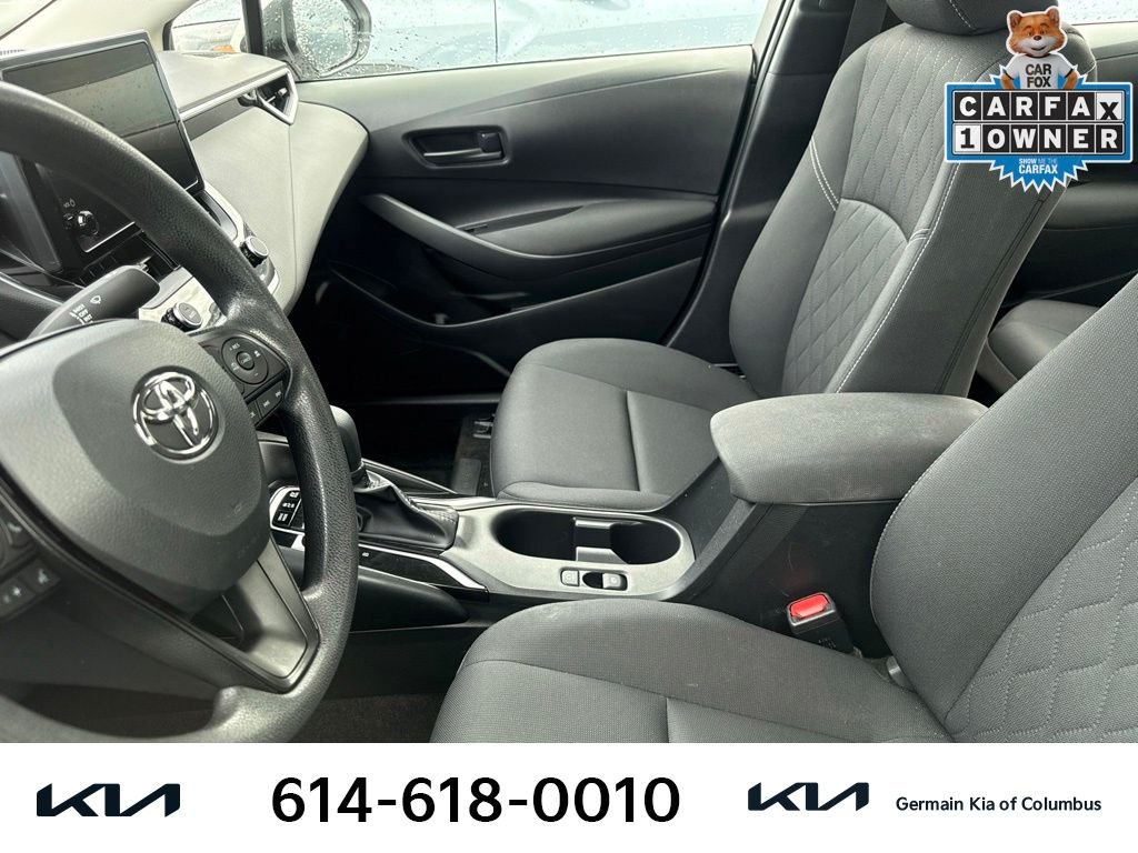 Used 2025 White Toyota LE image 7
