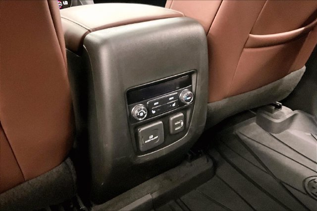 Used 2021 Ebony Twilight Metallic Buick Avenir image 34