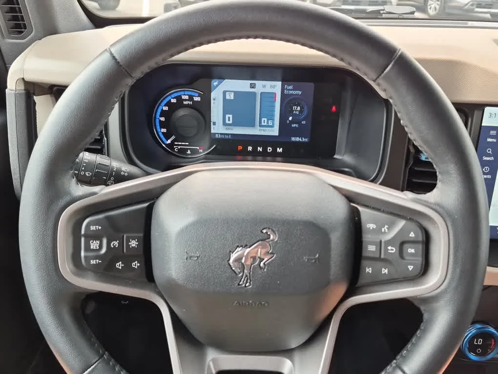 Used 2023 Azure Gray Metallic Tri-Coat Ford Wildtrak image 15
