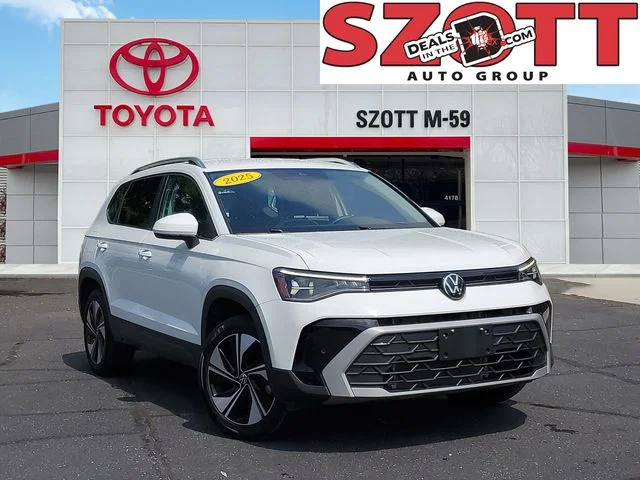 Used 2025  Volkswagen 1.5T SE image 1