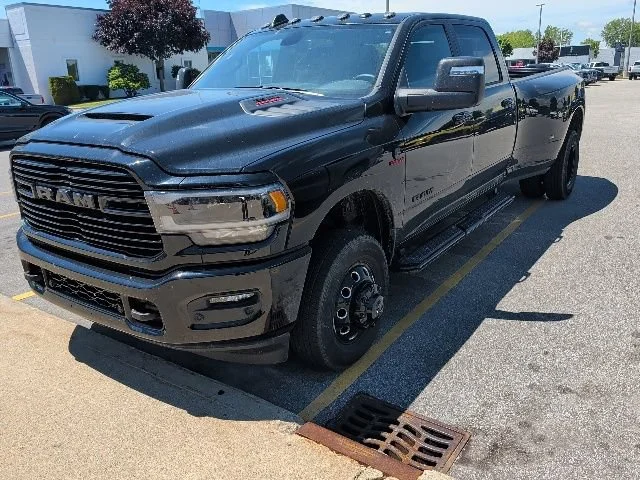 2024 RAM 3500 Laramie 4X4 Crew Cab LWB's photo