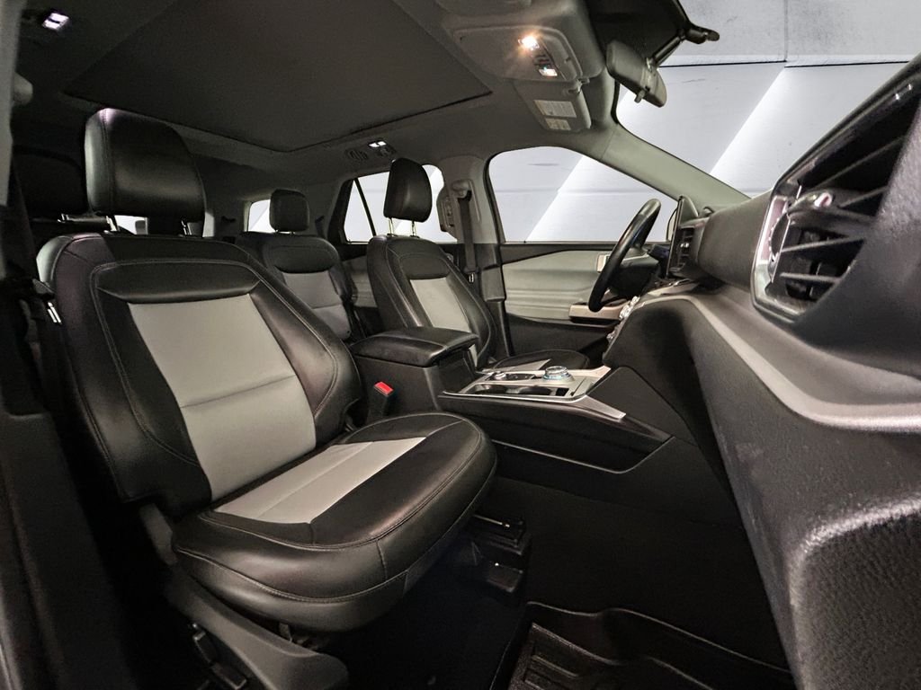 Used 2022 Gray Ford XLT image 14