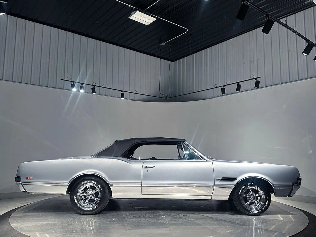Used 1966 Silver Oldsmobile  image 85