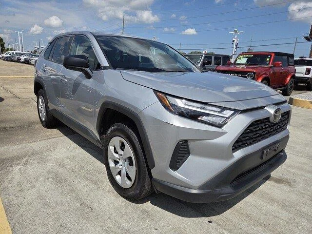 Used 2025 Silver Sky Metallic Toyota LE image 7