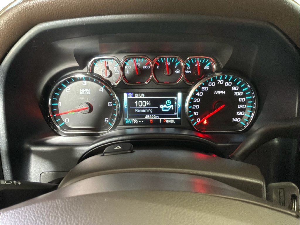 Used 2017 White GMC SLT image 33