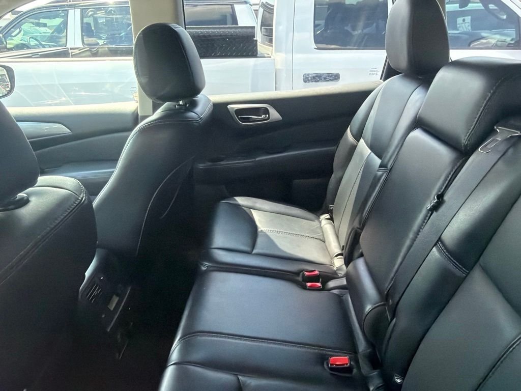 Used 2018 Black Nissan SL image 13