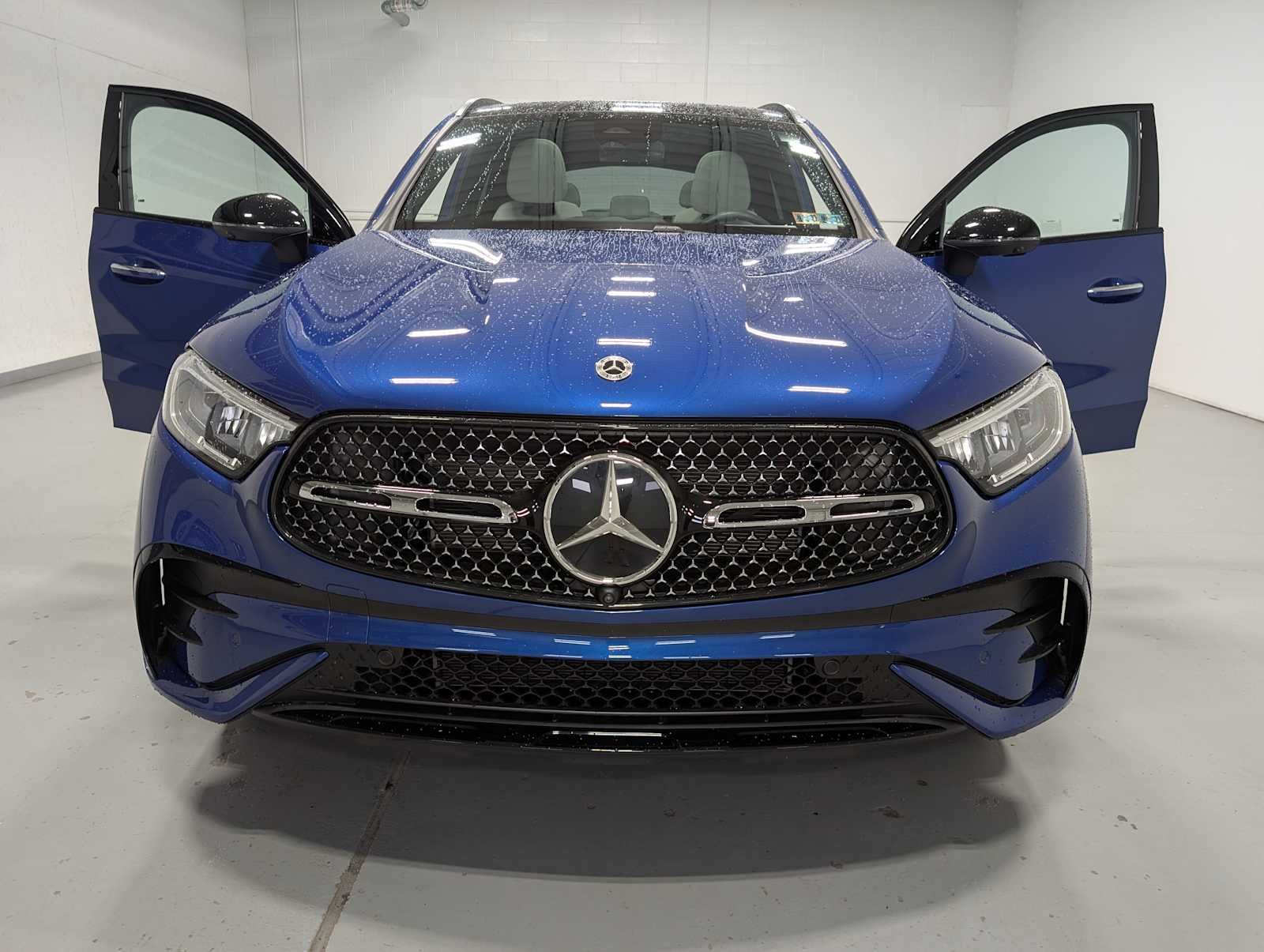 Used 2026 Starling Blue Metallic Mercedes-Benz GLC 300 image 14