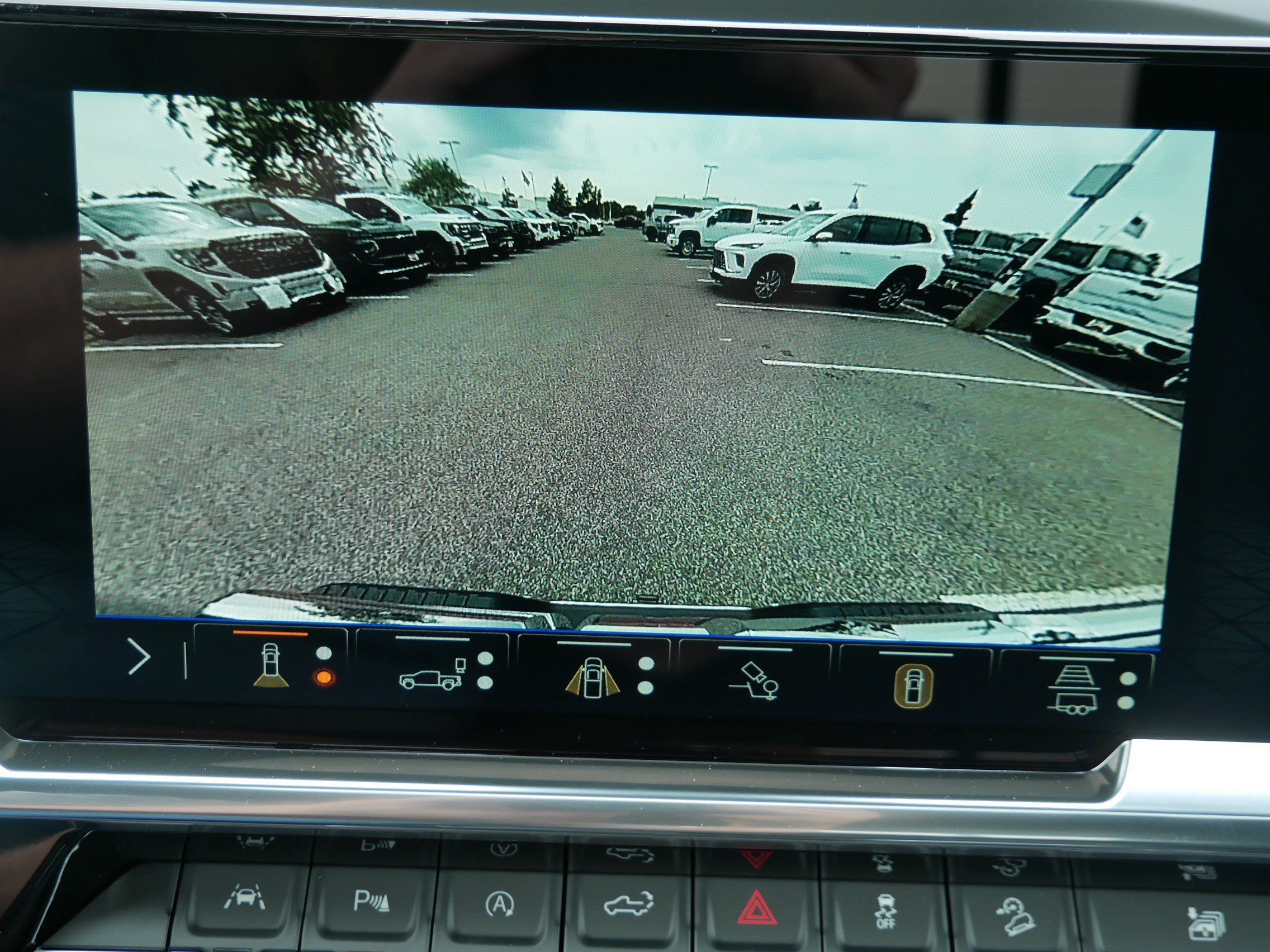 2026 GMC Sierra 1500 SLT - Photo 10
