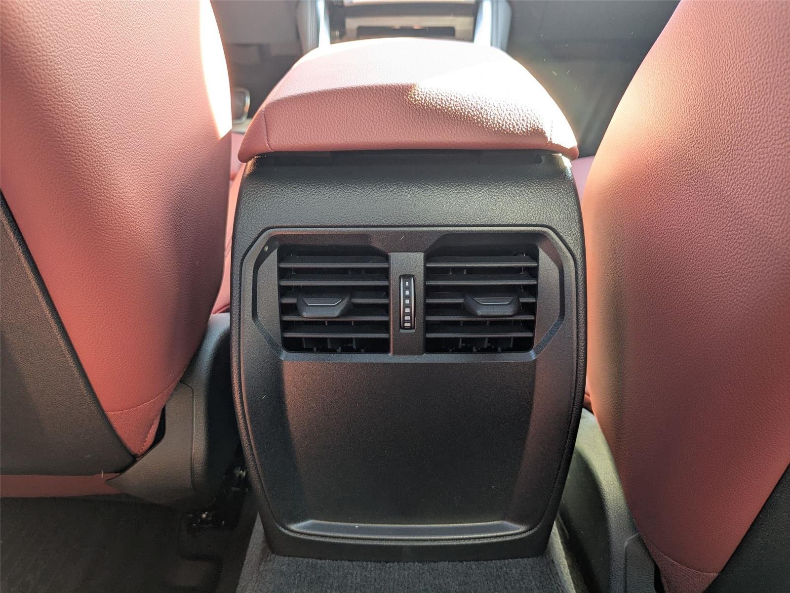 2026 BMW 4 Series M440i - Photo 24