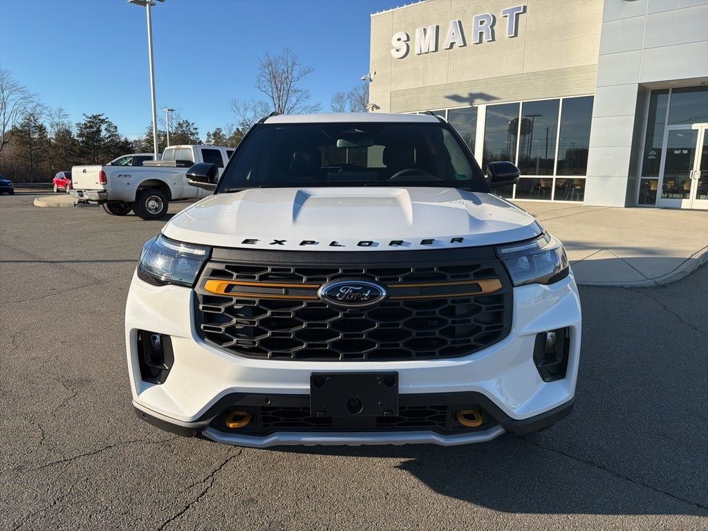 New 2026 Star White Metallic Tri-Coat Ford Tremor® image 8