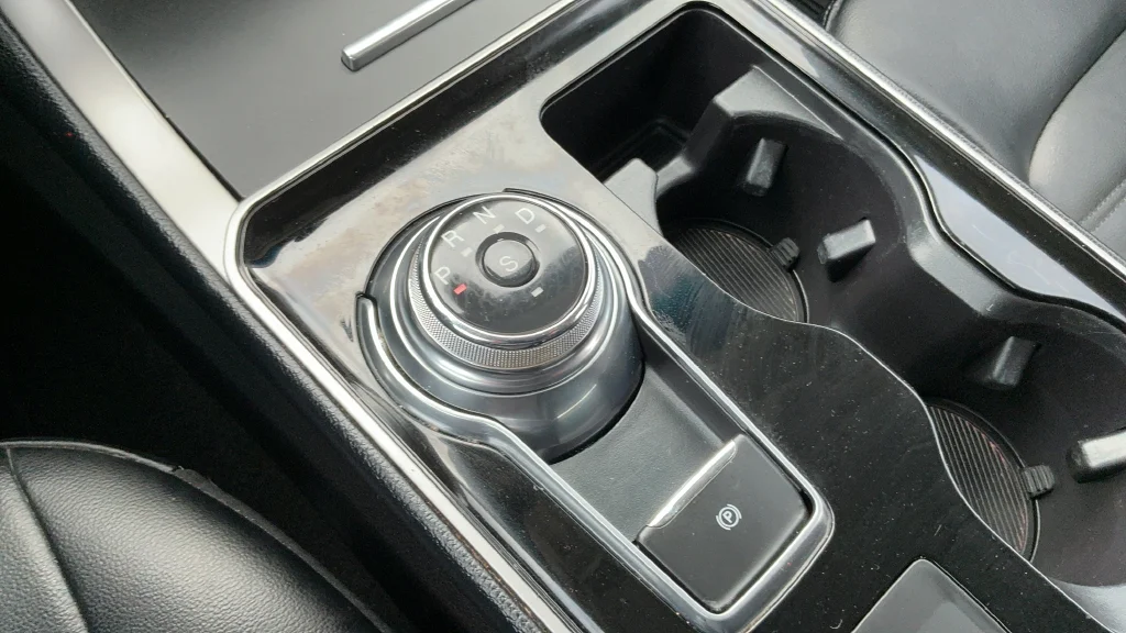Used 2019 White Ford SEL image 15