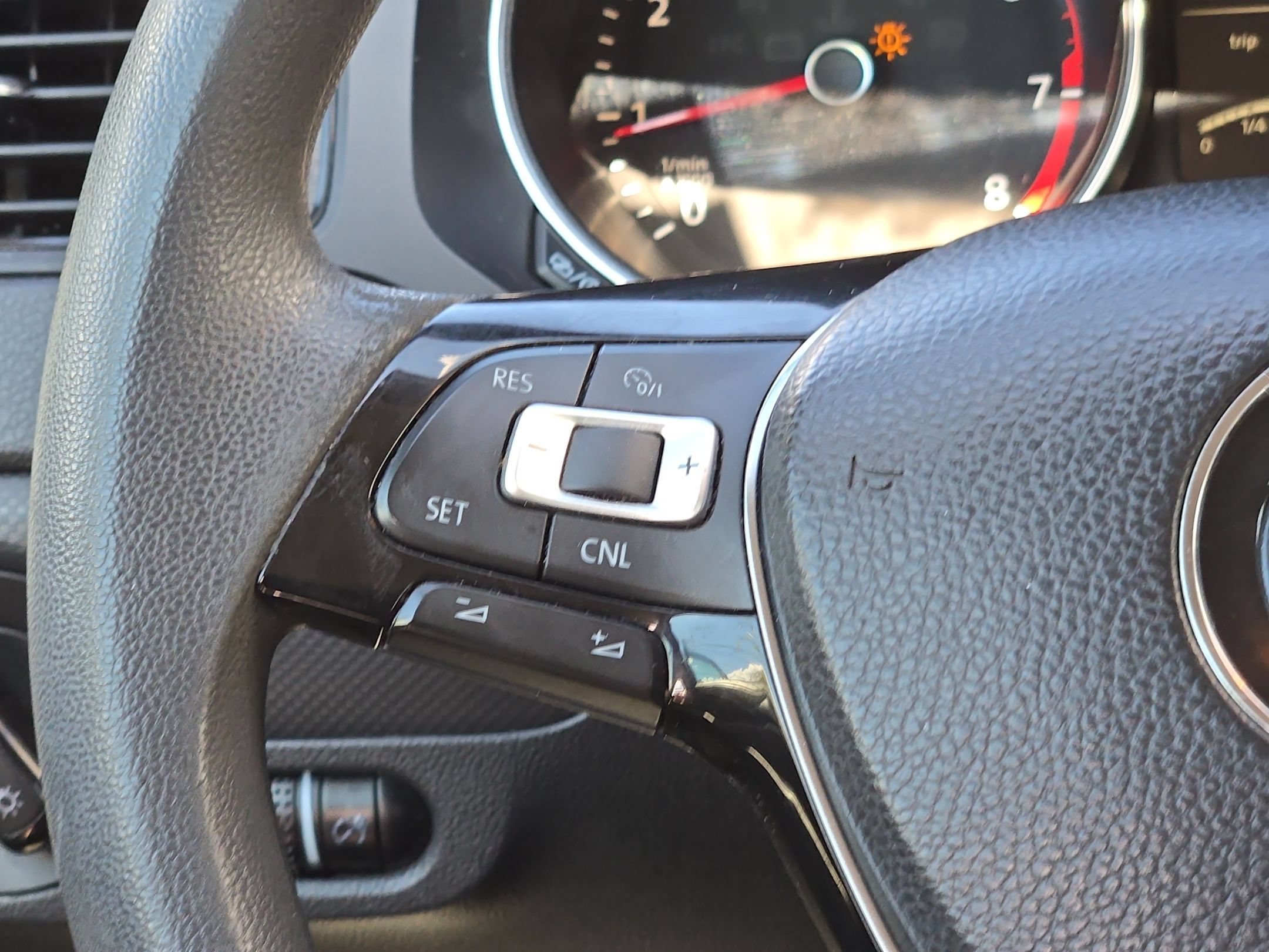 Used 2015  Volkswagen  image 20