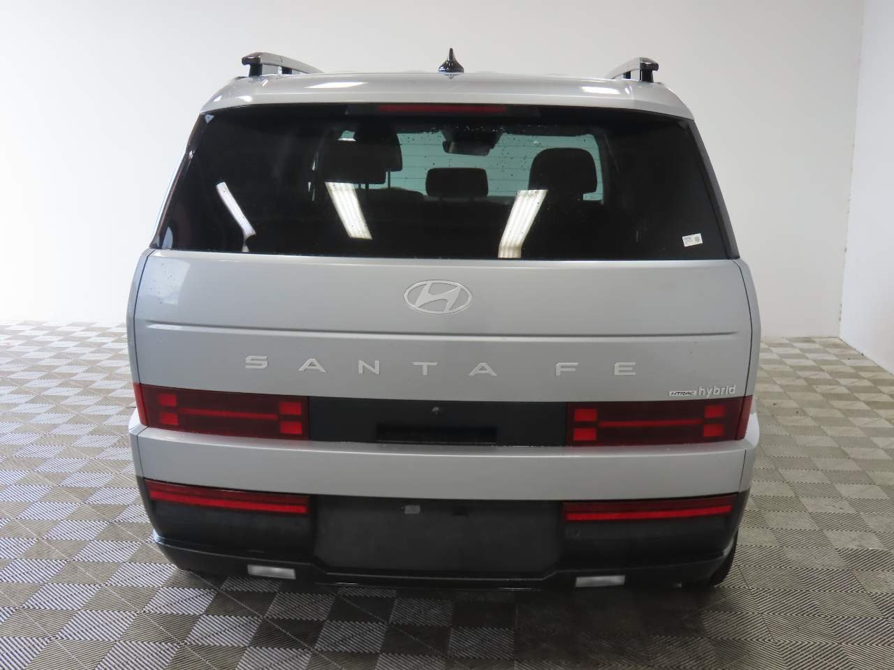 Certified Used 2025 Shimmering Silver Metallic Hyundai SEL image 4