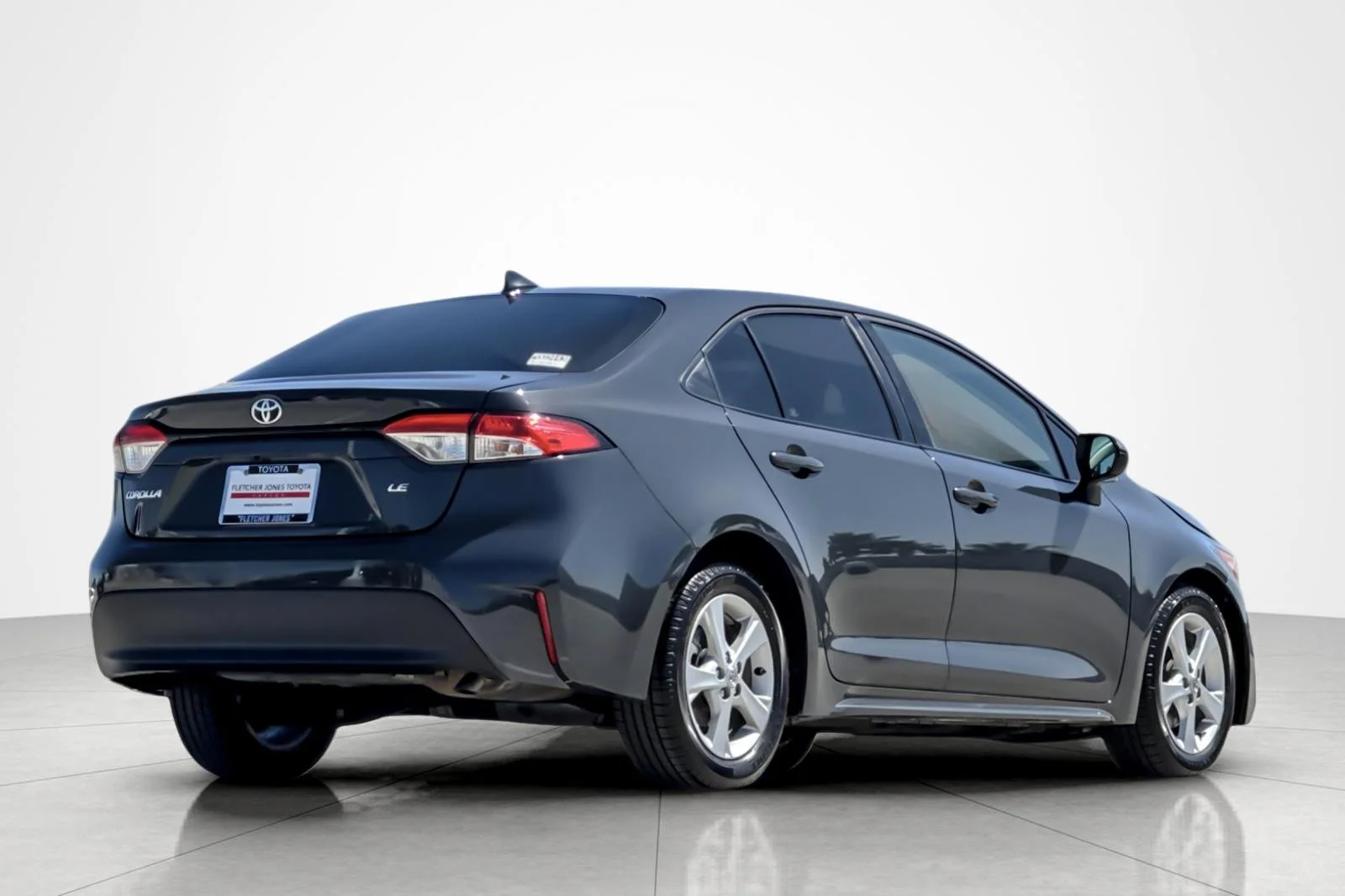 Used 2023 Underground Toyota LE image 5