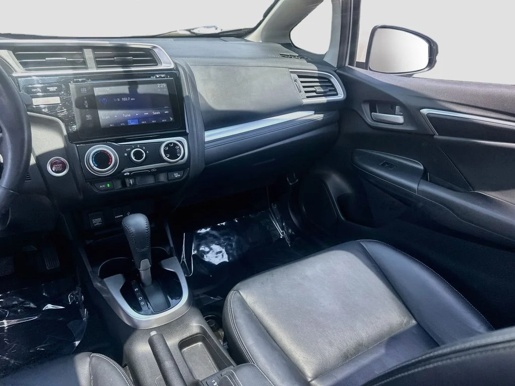 Used 2016 White Honda EX-L image 23