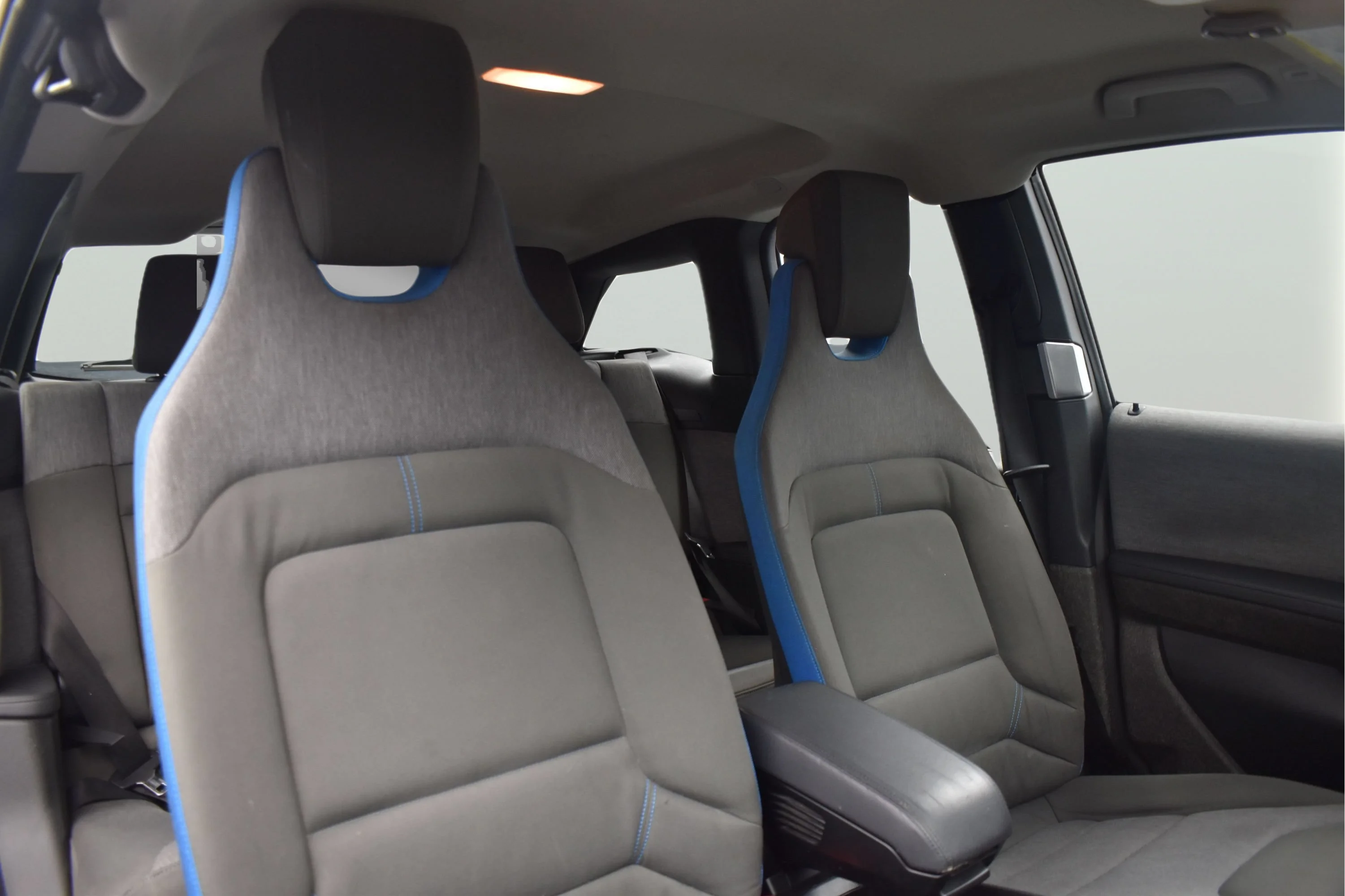 Used 2016 Fluid Black w/Highlight BMW i Blue BMW  image 30