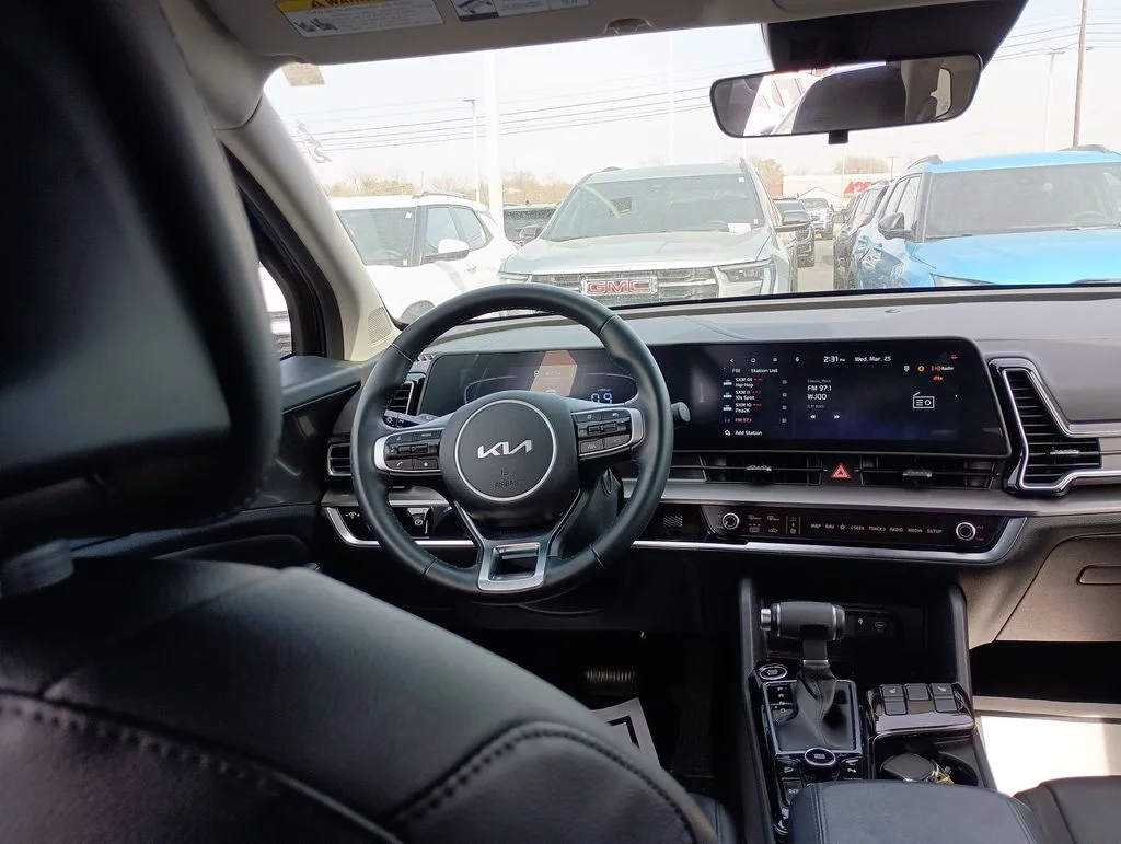 Used 2025 Black Kia EX image 15